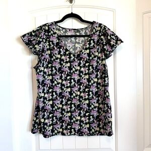 Floral short sleeve blouse - super cute pattern / print! Size XL